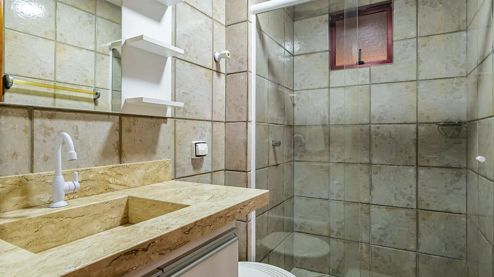 Apartamento Apto pé na areia vista mar em Meia Praia EVB308 Itapema